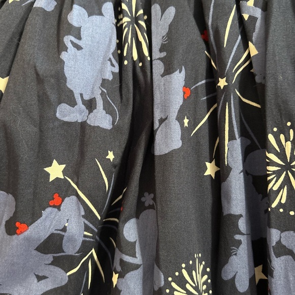 NWT Torrid Disney skater skirt size 3. - Picture 2 of 5
